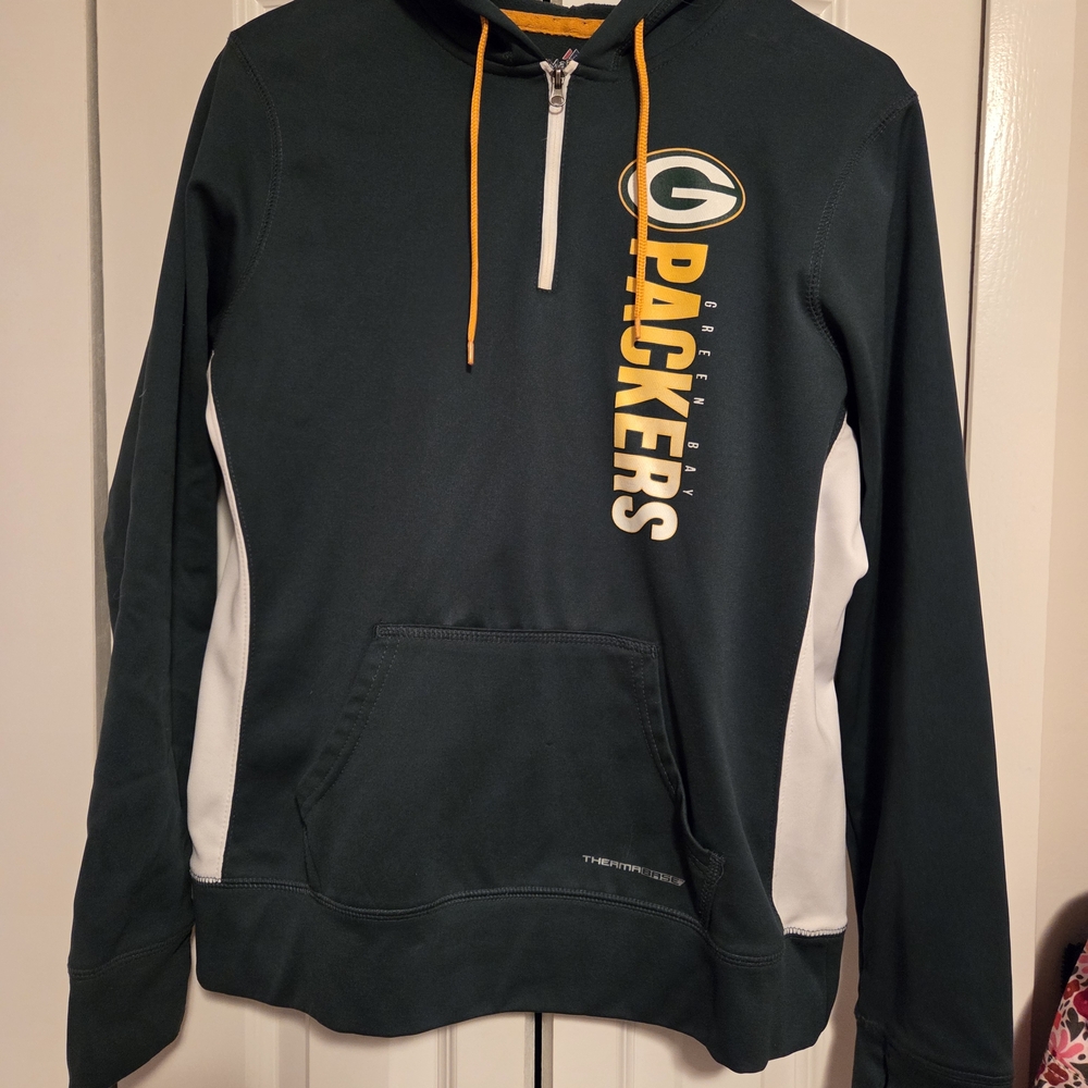 Majestic Green and White Zip Up Sweater